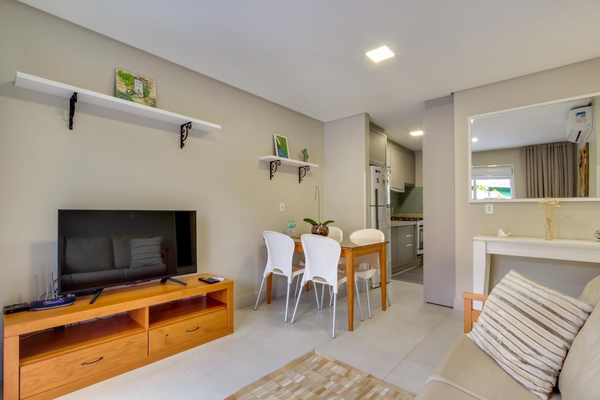 Residencial Casa Flora Bombinhas